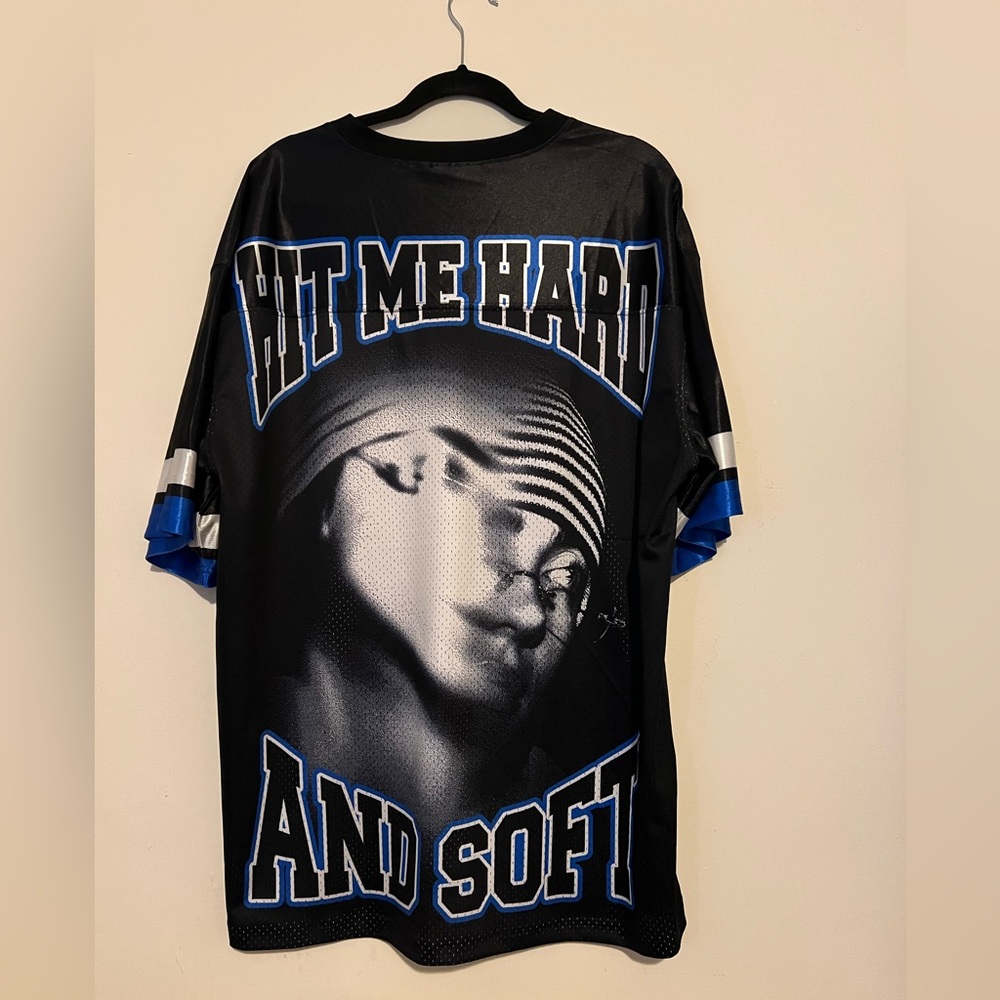 Billie Eilish Hit Me Hard and Soft Concert tour 2024 Jersey Size XL